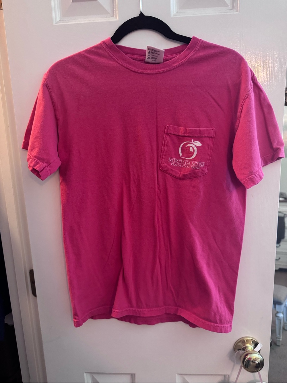 2/6$ North GA Mtns Peach State Pride Adults Graphic Tee Red Small - Picture 3 of 5
